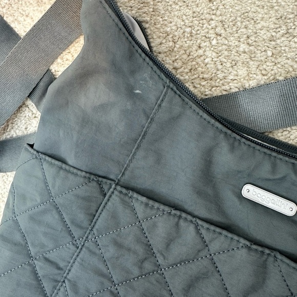 Baggallini Travel Bag Olive Quilted Bag Crossbody Shoulder Bag Wallet Built In - Picture 12 of 13